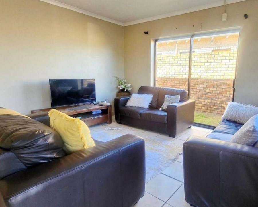 2 Bedroom Property for Sale in Campher Park Eastern Cape